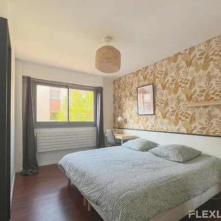 3-bedroom T3 With Balcony Lively Area & Restaurants * Parigi
